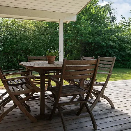 Дом отдыха Three-bedroom Holiday In Farvang 9